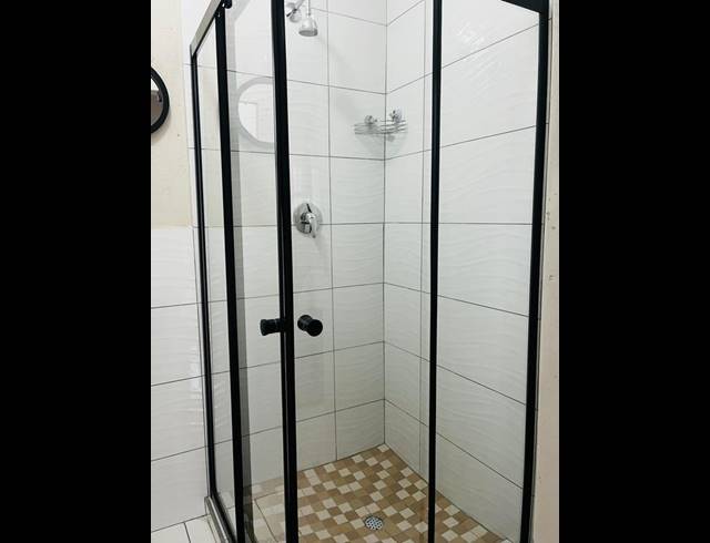 1 BEDROOM PROPERTY TO RENT IN FREEWAY PARK